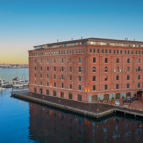 Waterfront Baltimore Hotel | Inn at Henderson's Wharf